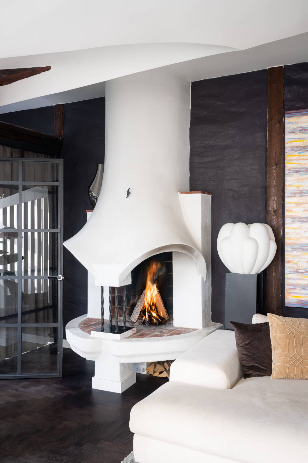 Photo inspiration: Fresh Look at A Stylish Black And White Penthouse Apartment In Stockholm
