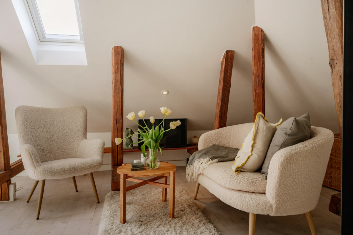 tiny living room exposed beams
