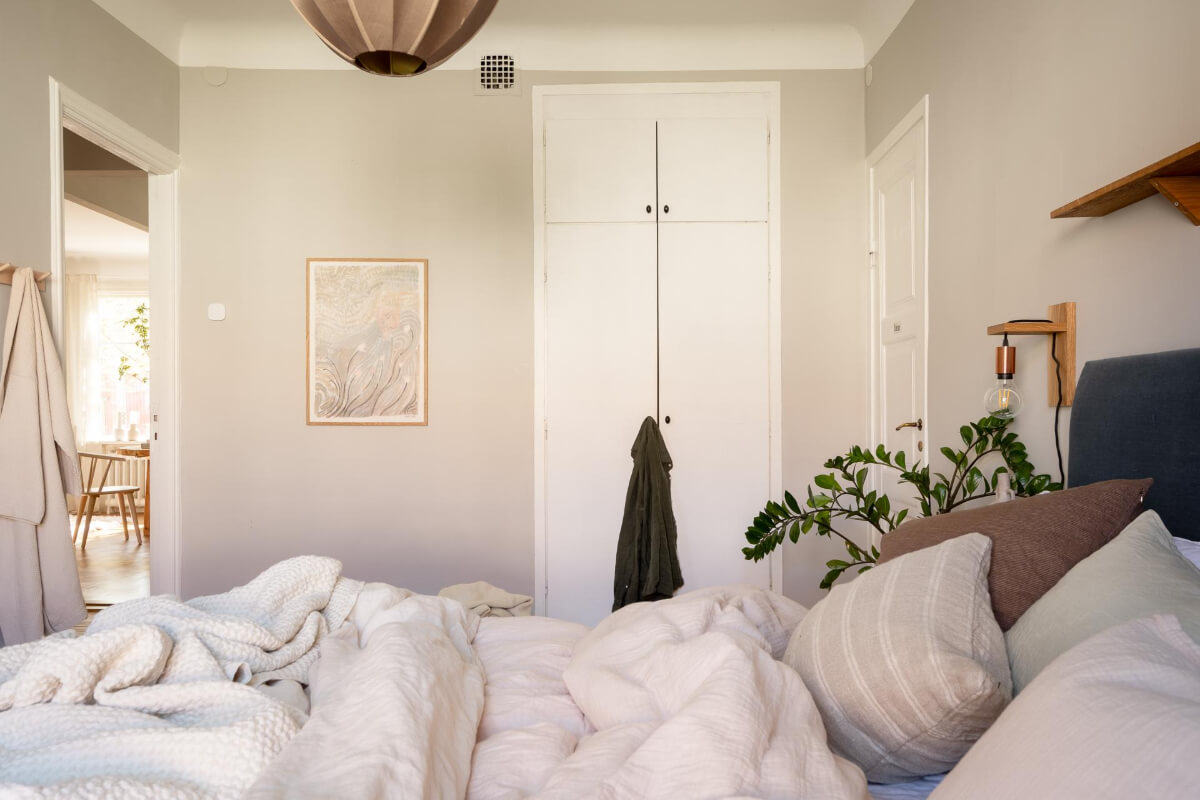 A Cozy Swedish Apartment with a Walk-In Pantry in the Sage Green Kitchen 23 bedroom built-in wardrobes