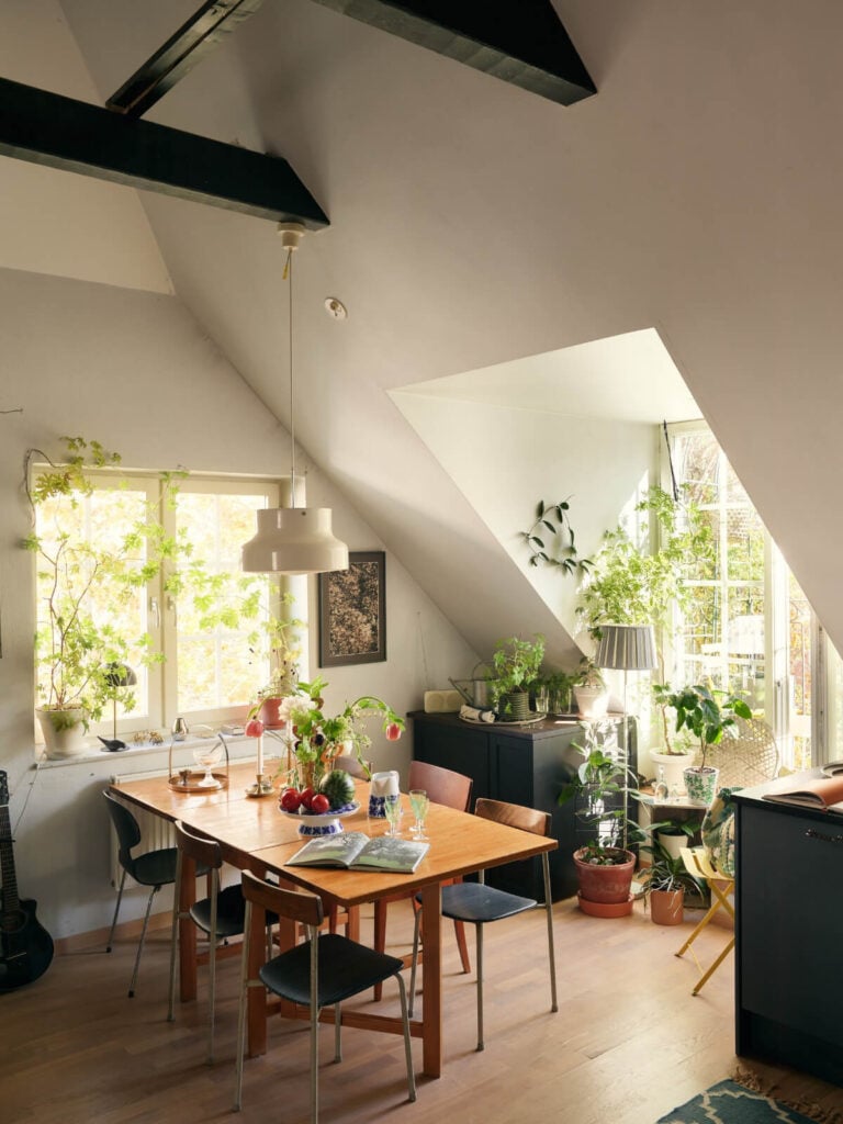 Curated visual reference: Fresh Look at A Stunning Top Floor Apartment With High Ceilings In A