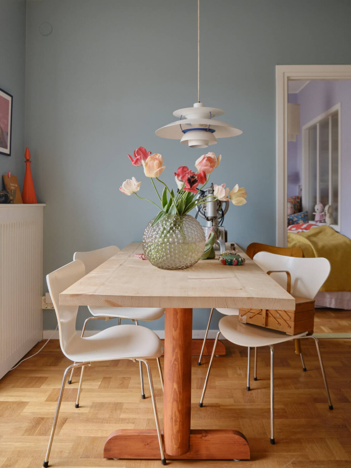 living room dining table