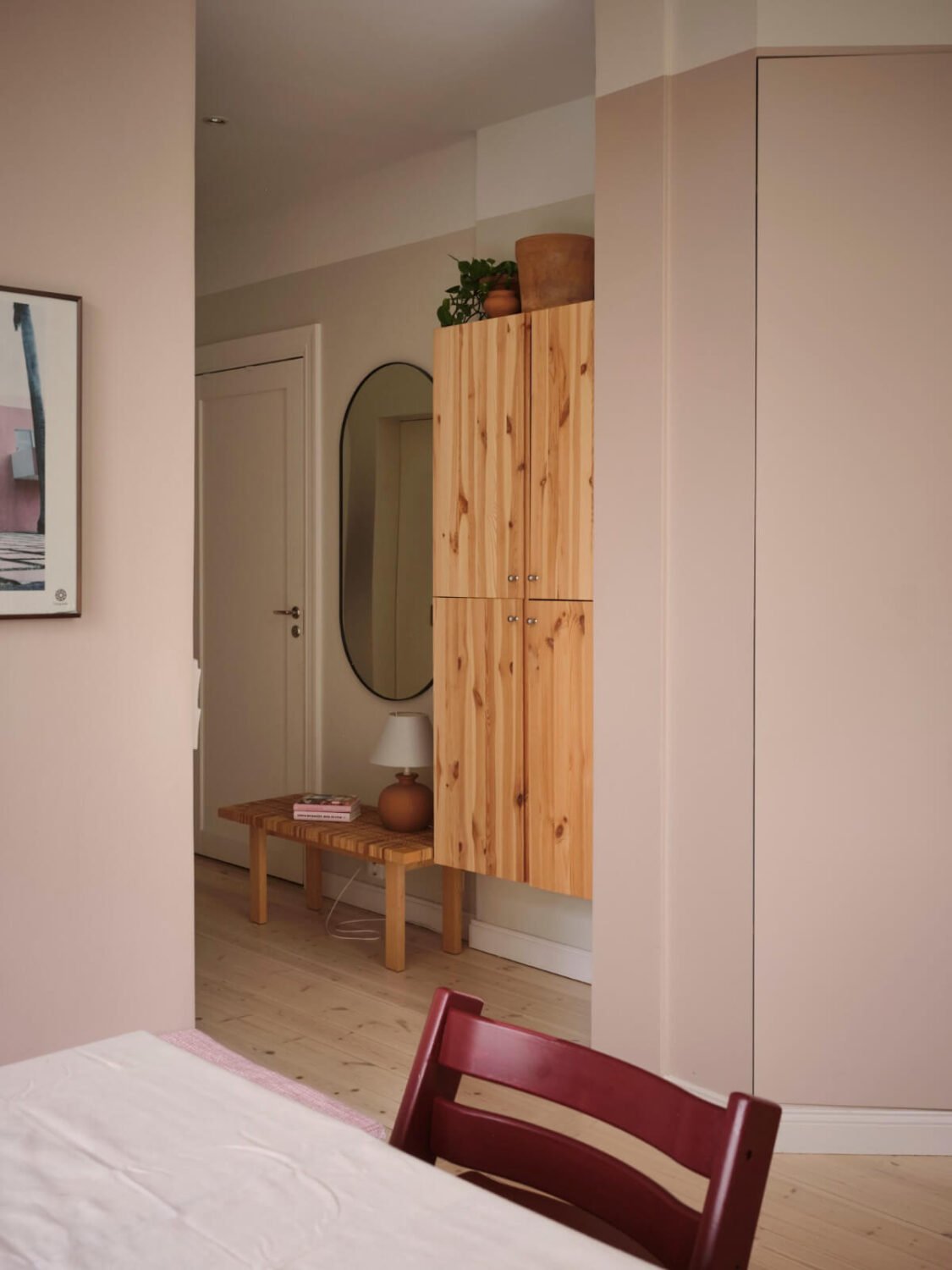 A Light Ground Floor Apartment with a Large Terrace 20 open plan layout hall