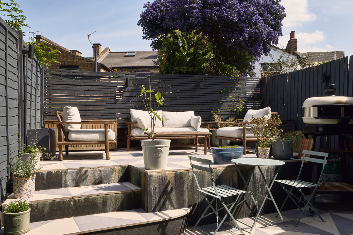 Moody Tones in a Restored and Extended Victorian Home in London 5 split level garden