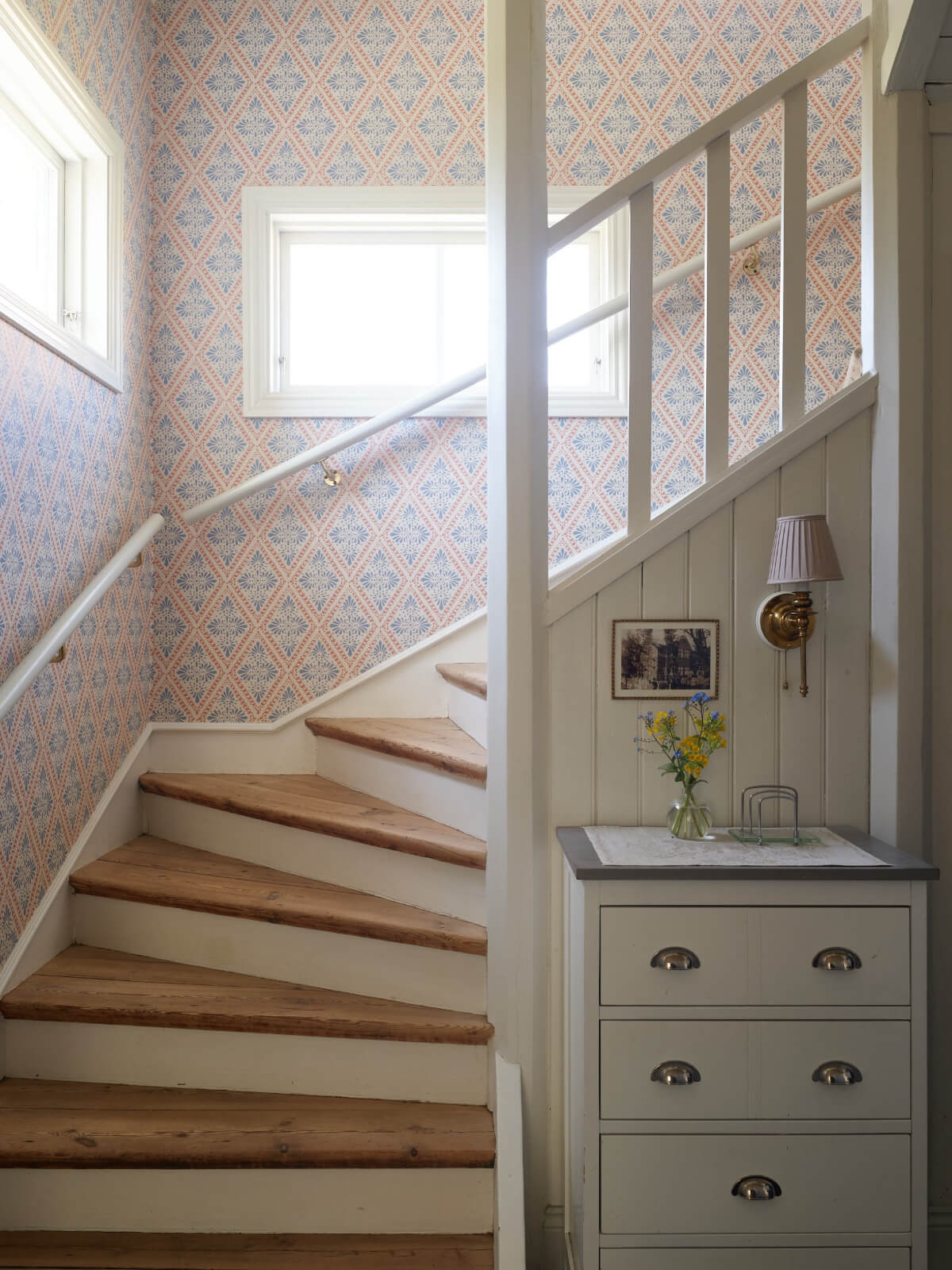 Light-Filled Rooms and Wallpapers in a Swedish Country House - The Nordroom