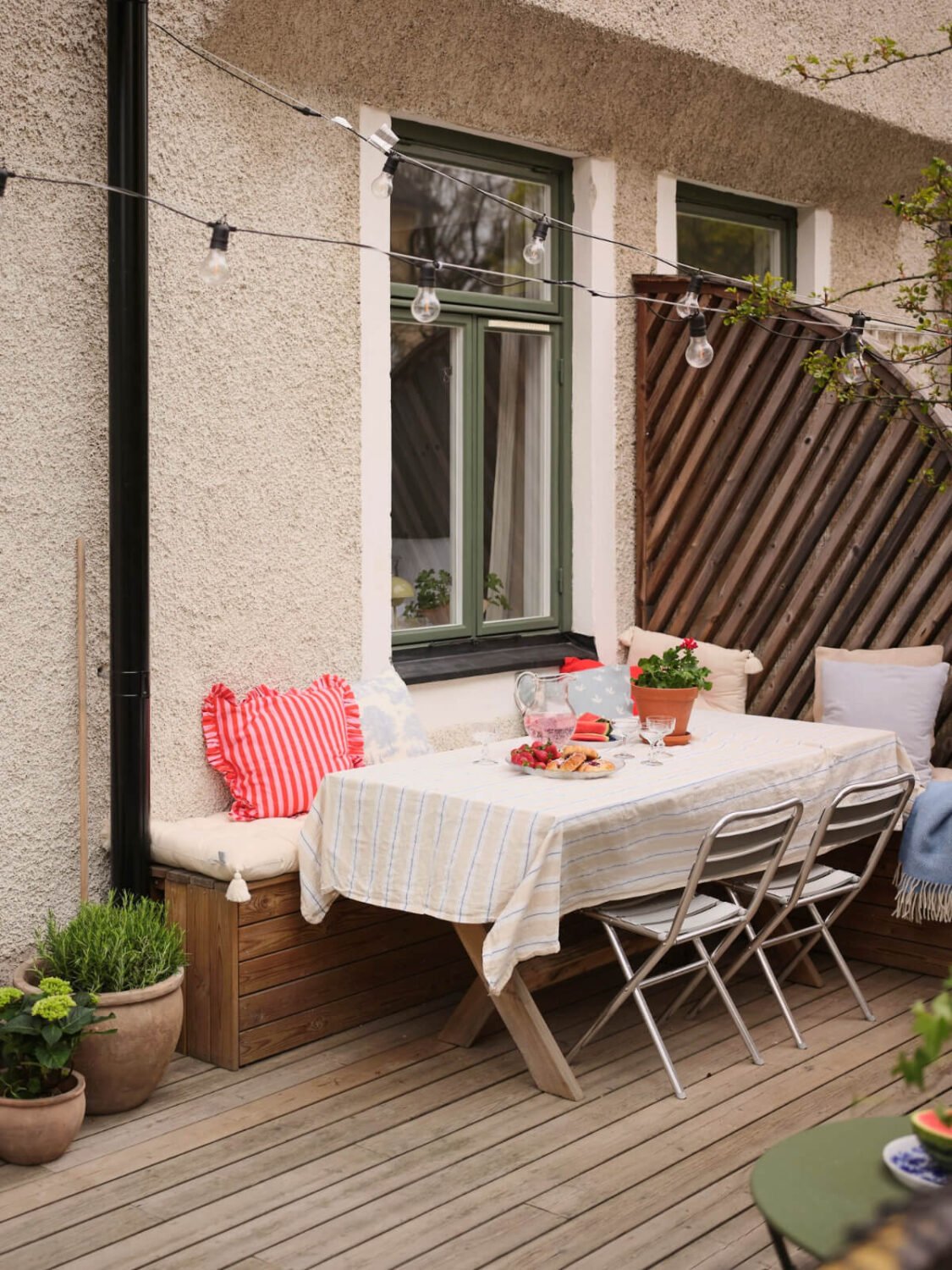 A Light Ground Floor Apartment with a Large Terrace 6 terrace scandi apartment