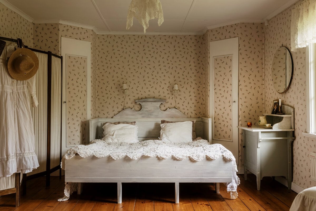 A Beautifully Preserved Historic Country House in Sweden 22 bedroom built-in corner wardrobes