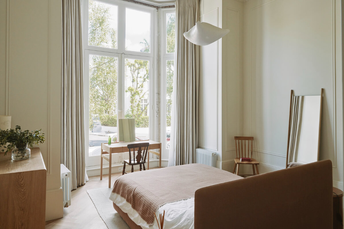 Grand Proportions and Bay Windows in a Belsize Park Apartment 13 bedroom large bay window high ceilings