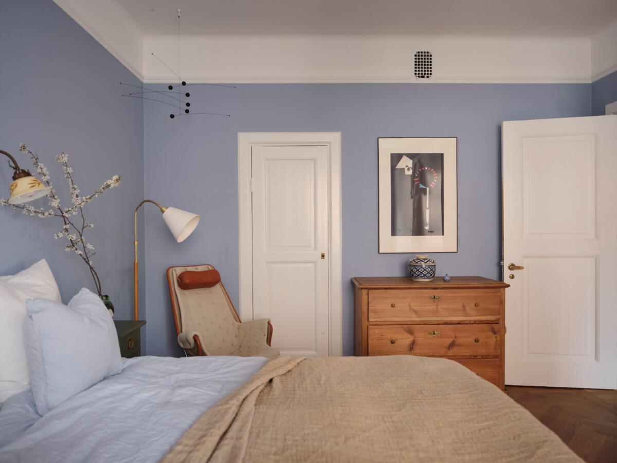 blue bedroom wooden dresser
