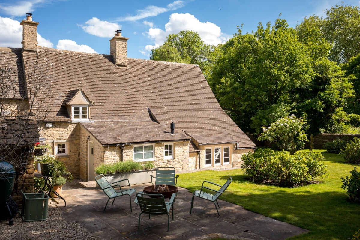 english cottage garden