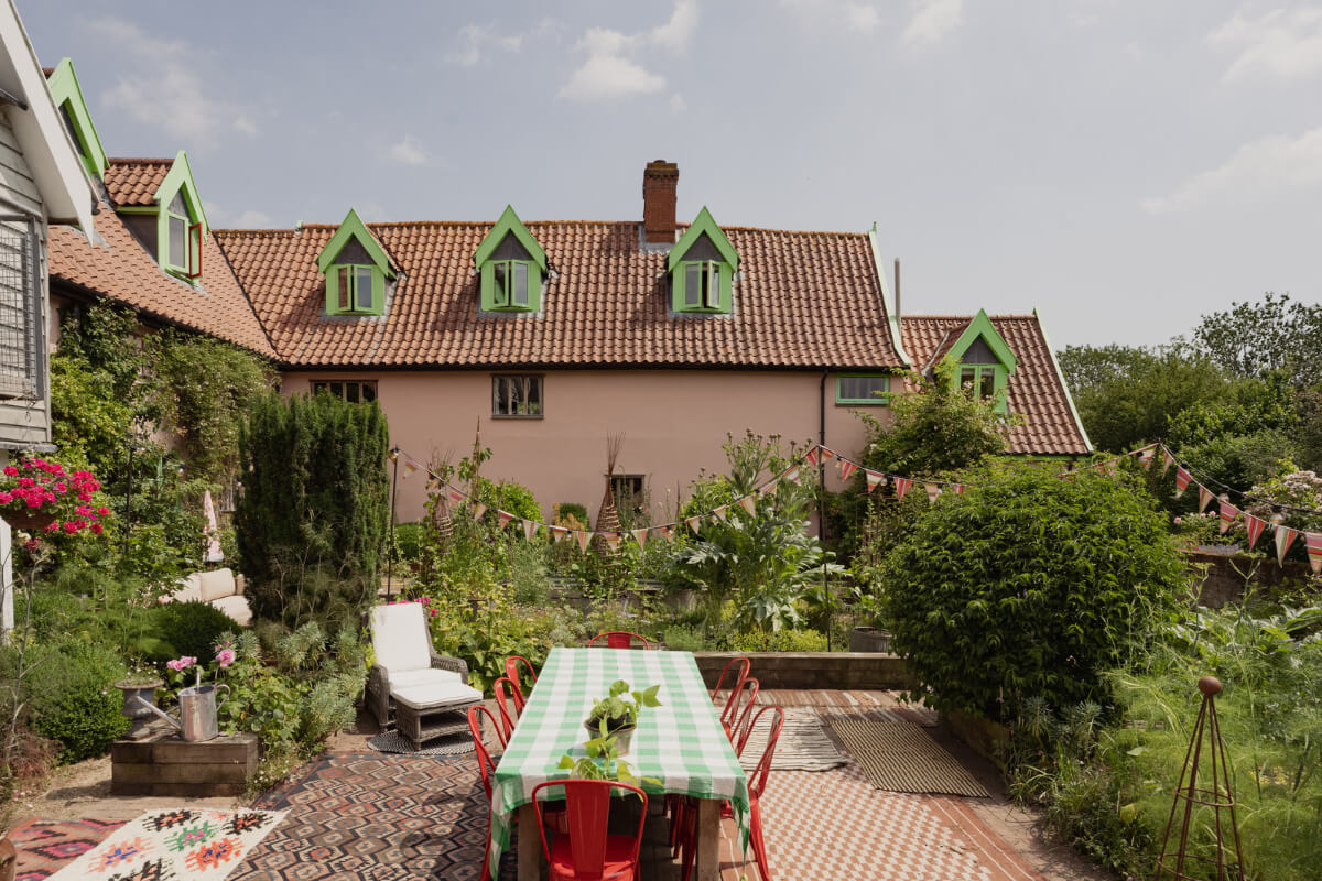 garden terrace pink country house