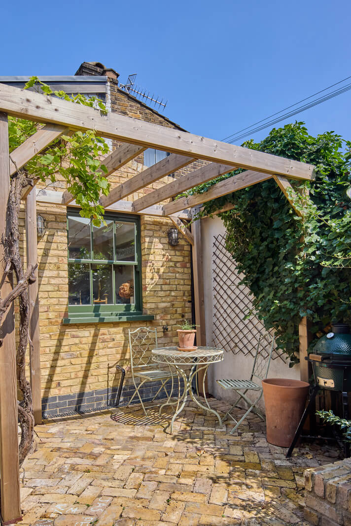 pergola