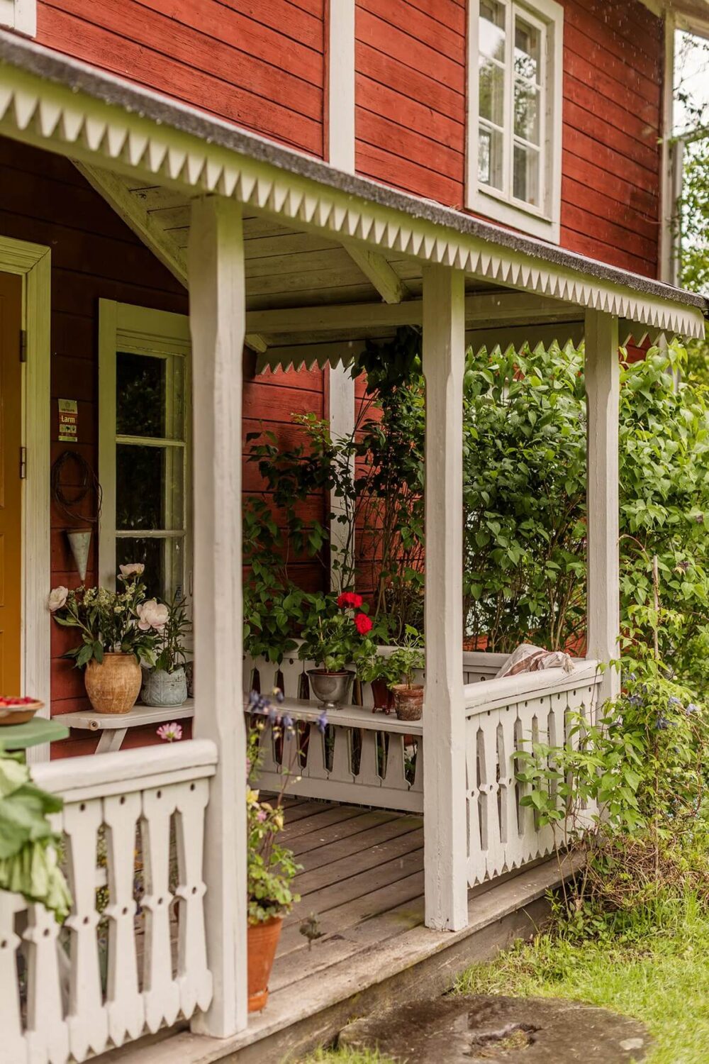 Best of 2025: Balconies and Gardens 50 porch country house sweden