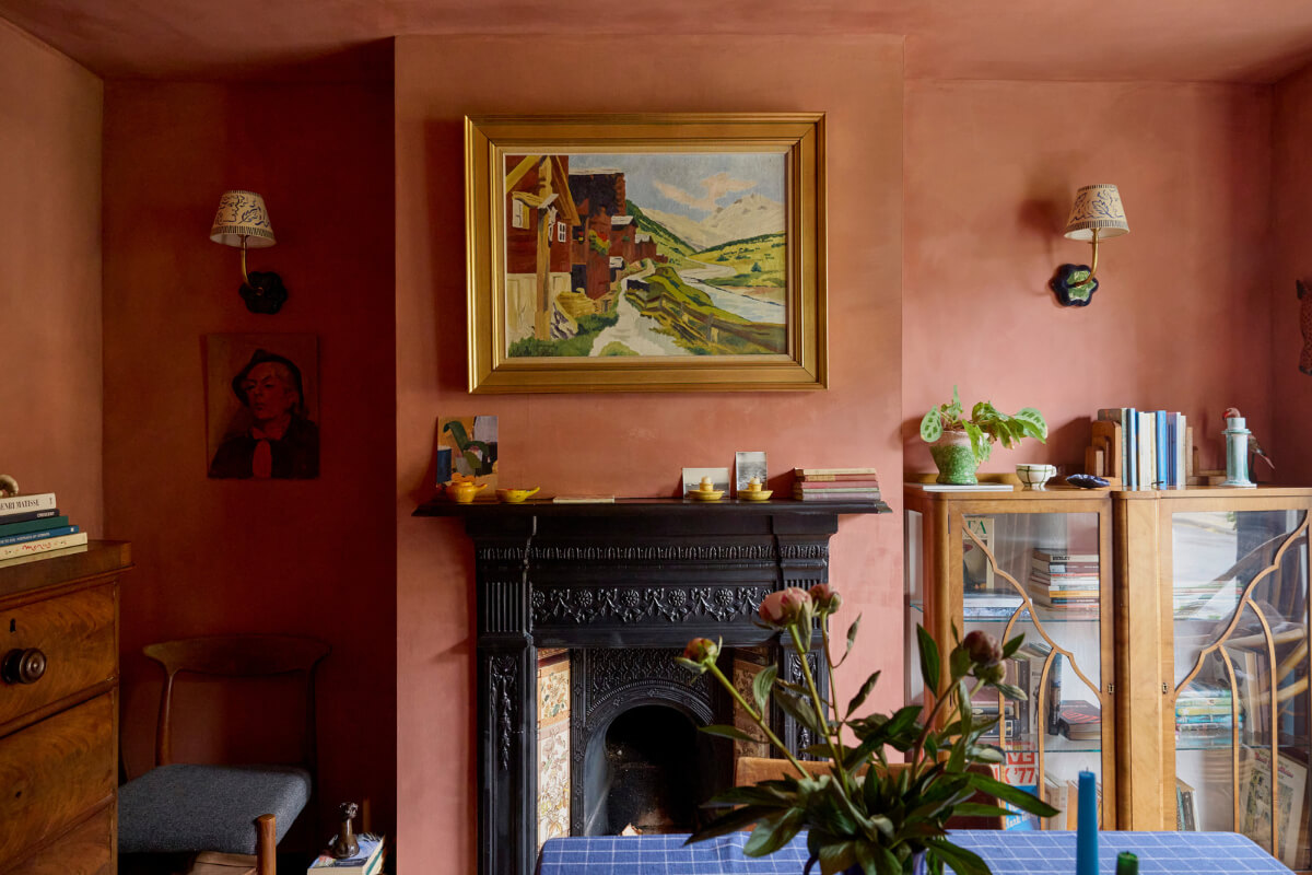 terracotta colored dining room