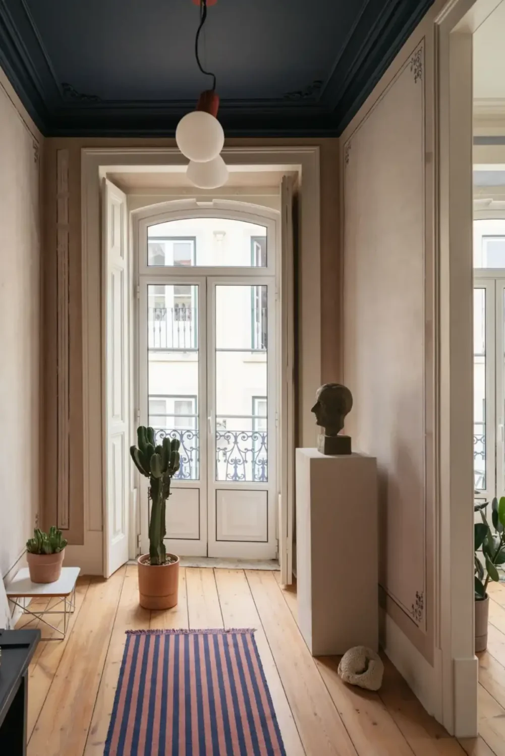 A Thoughtful Apartment Renovation in the Heart of São Bento 6 7 omyvyq A Thoughtful Apartment Renovation in the Heart of São Bento