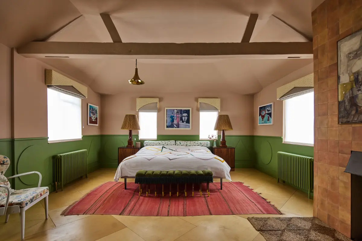 A Colorful Design-Led Georgian House in the Heart of Henley-on-Thames 30 green-pink-bedroom-exposed-beams
