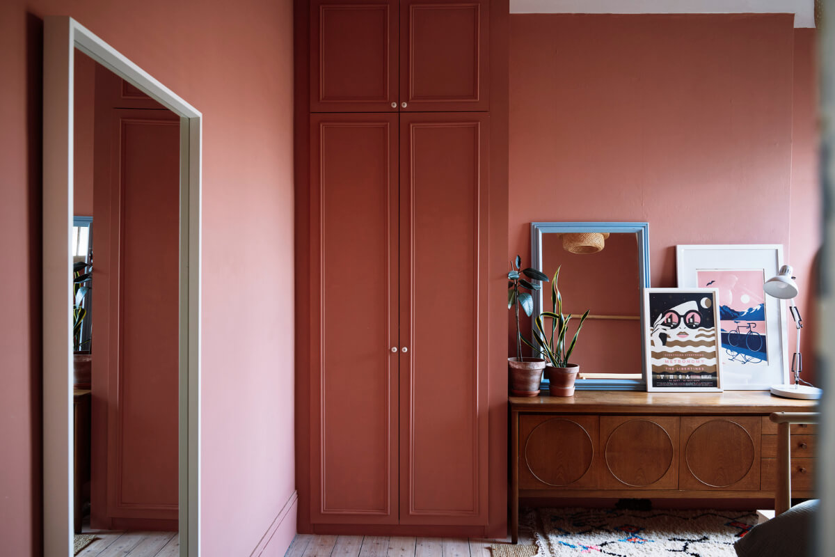 Colorful Rooms and a Modern Kitchen in a Spacious Family Home 15 pink bedroom built-in wardrobes