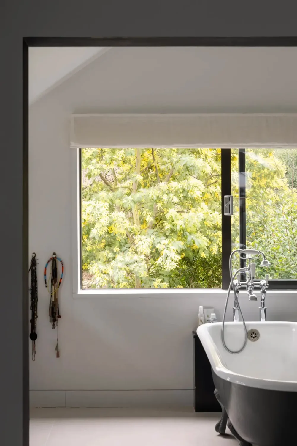 Contemporary Interiors and Bold Colors in a London Villa 19 10 Contemporary Interiors and Bold Colors in a London Villa