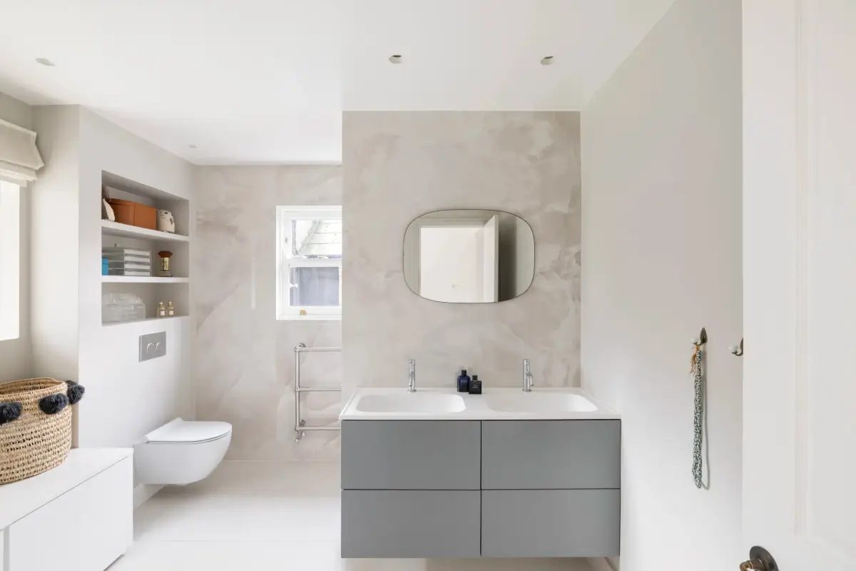 Contemporary Interiors and Bold Colors in a London Villa 16 25 Contemporary Interiors and Bold Colors in a London Villa