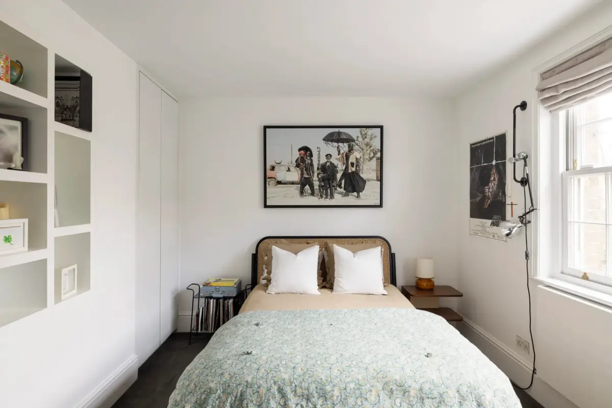 Contemporary Interiors and Bold Colors in a London Villa 15 26 Contemporary Interiors and Bold Colors in a London Villa