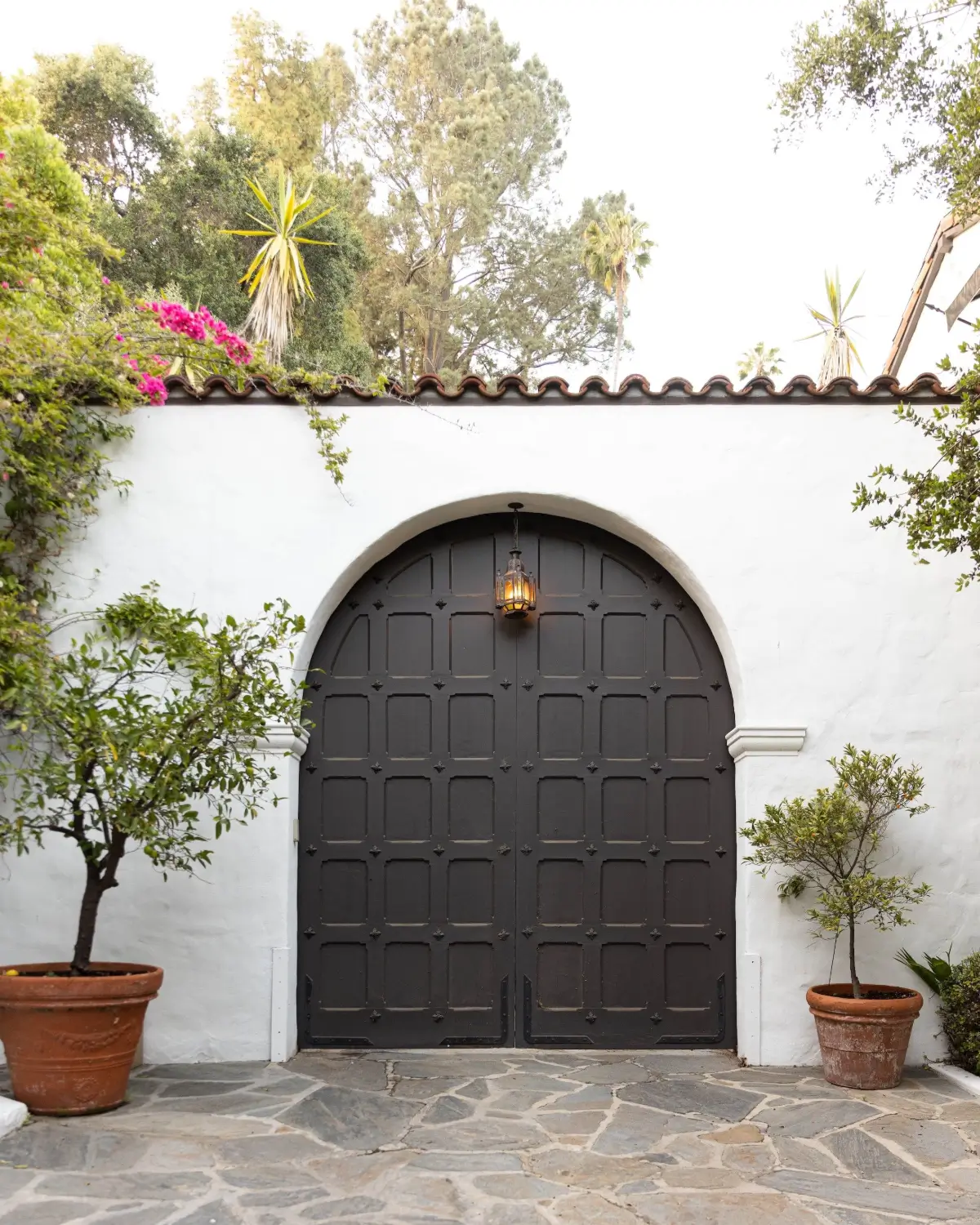 Aaron Paul Lists Spanish-Style Los Feliz Home with a Celebrity History 17 aaron-paul-lists-Spanish-style-Los-Feliz-house-nordroom1
