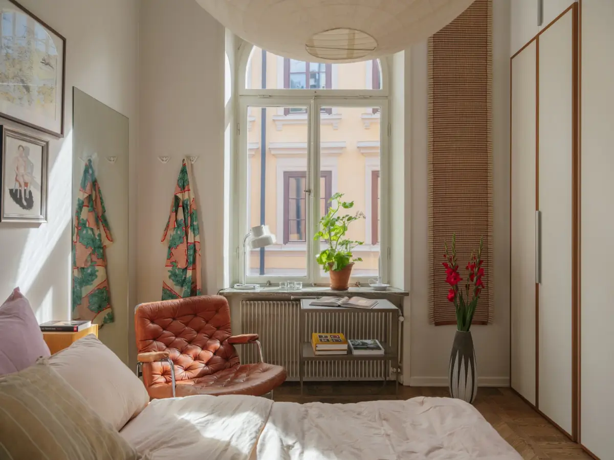 A Classic Late 19th Century Apartment with Magnificent Views of Stockholm 27 bedroom built-in wardrobes