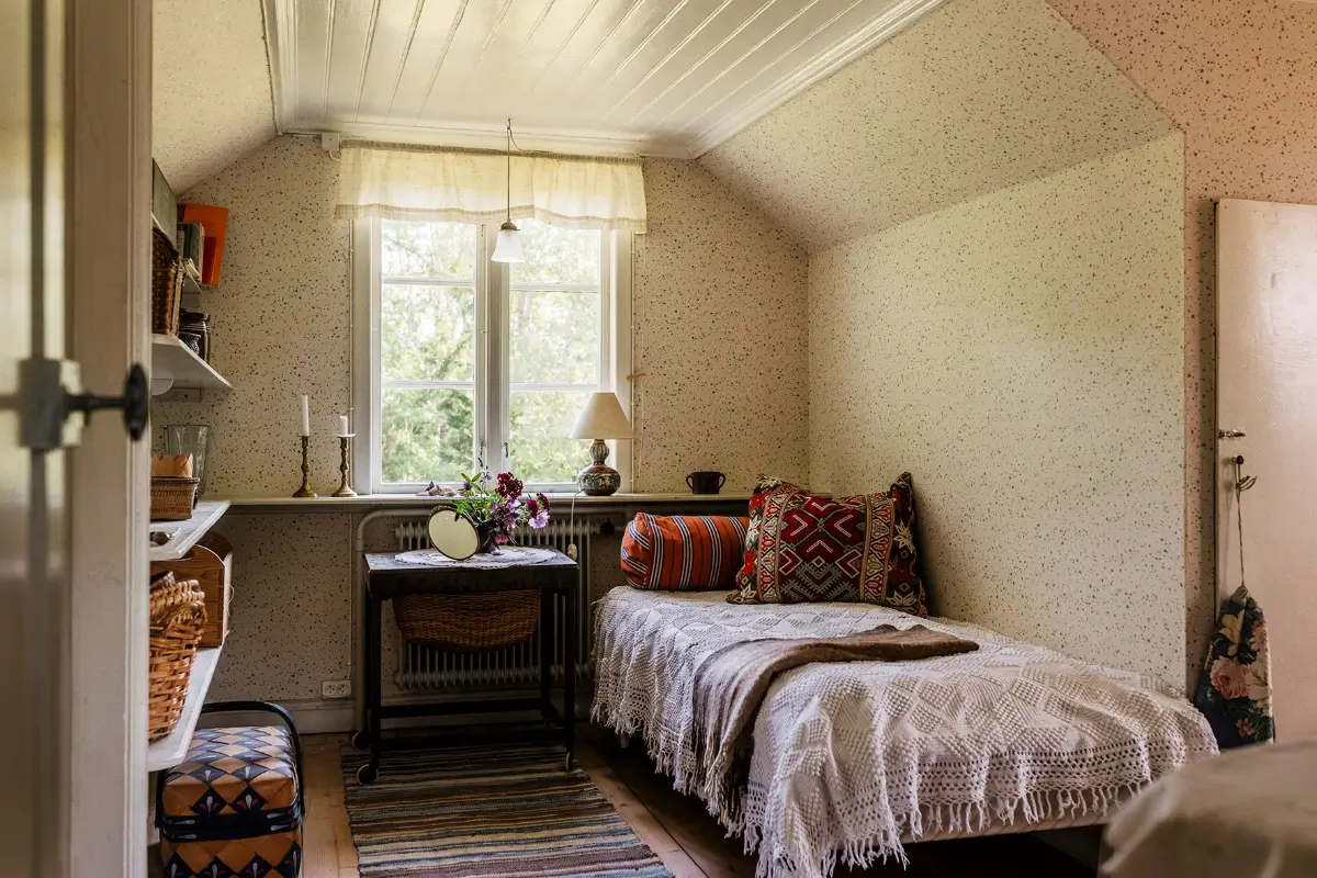 A Historic Lakeside Summer House in the Stockholm Archipelago 18 bedroom country house