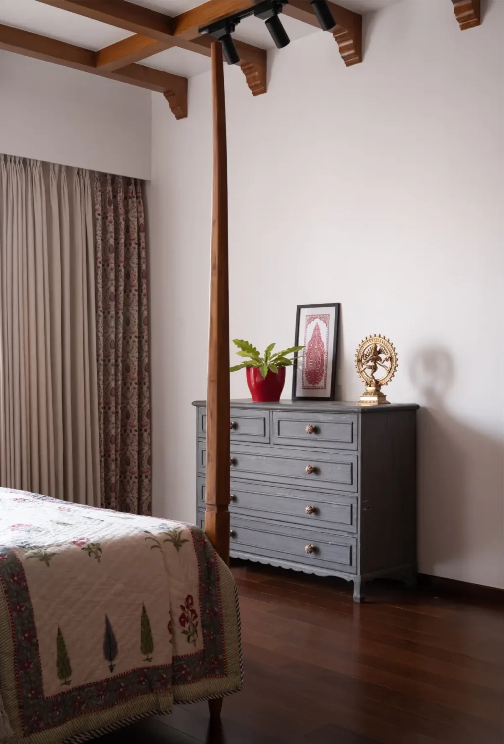 A South Indian Family Home Where Heritage Meets Bold Color Choices 11 bedroom detail