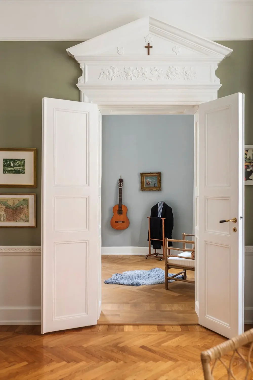 A Farrow & Ball Palette in an Art Nouveau Stockholm Apartment 8 bedroom doorway