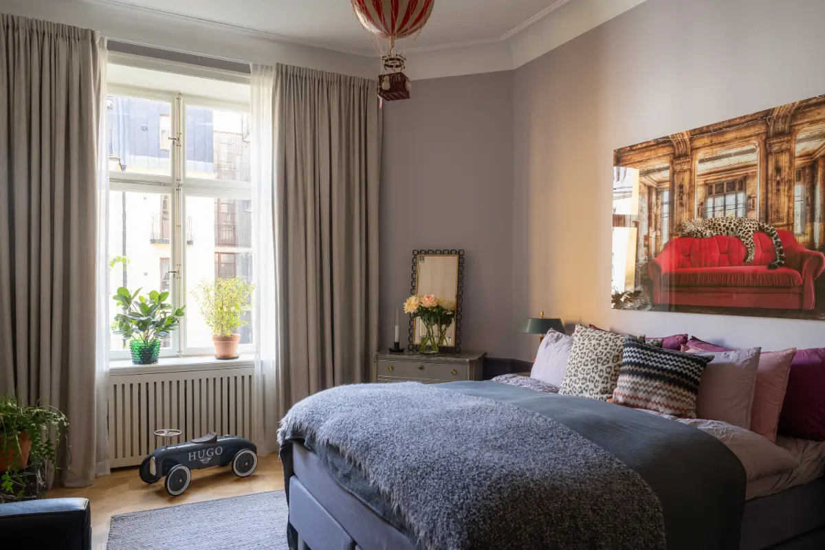 A Classic Stockholm Apartment with a Sky-Blue Kitchen 9 bedroom gray walls