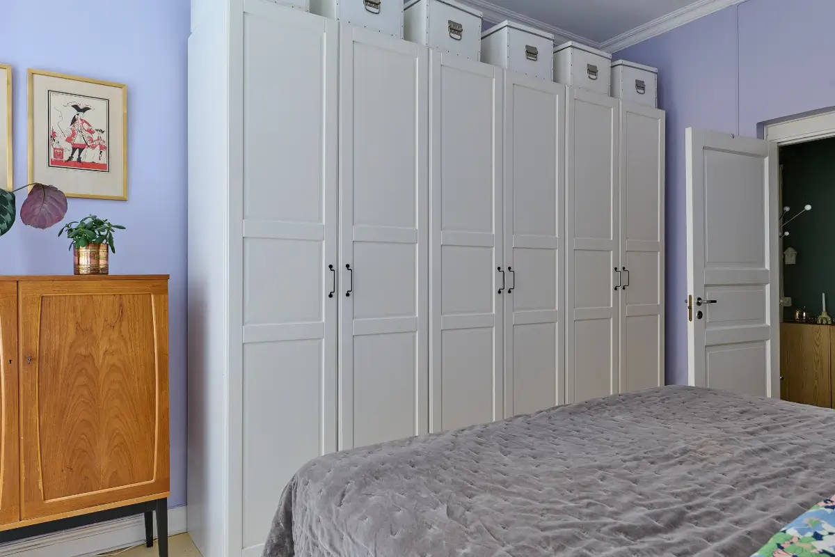A Colorful Stockholm Apartment with a Large Terrace 18 bedroom wardrobe A Colorful Stockholm Apartment with a Large Terrace