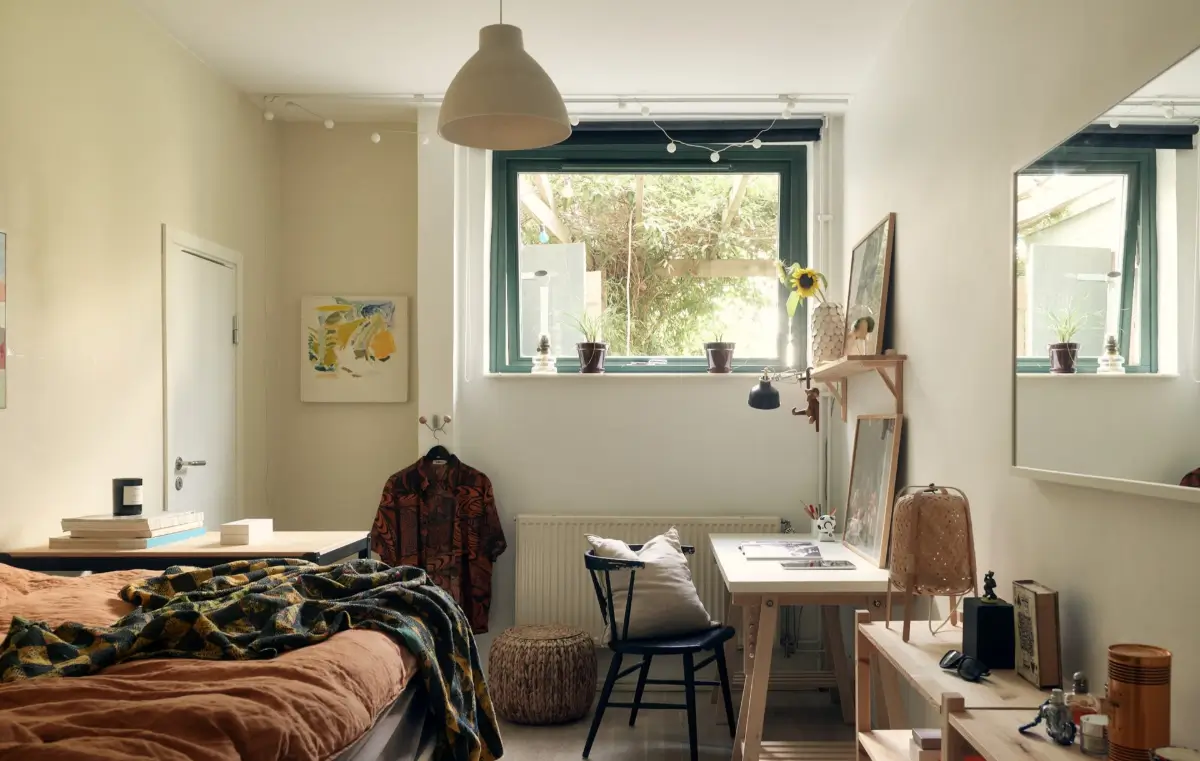 Industrial Elements in a 1960s Duplex Apartment in Stockholm 16 bedroom with desk