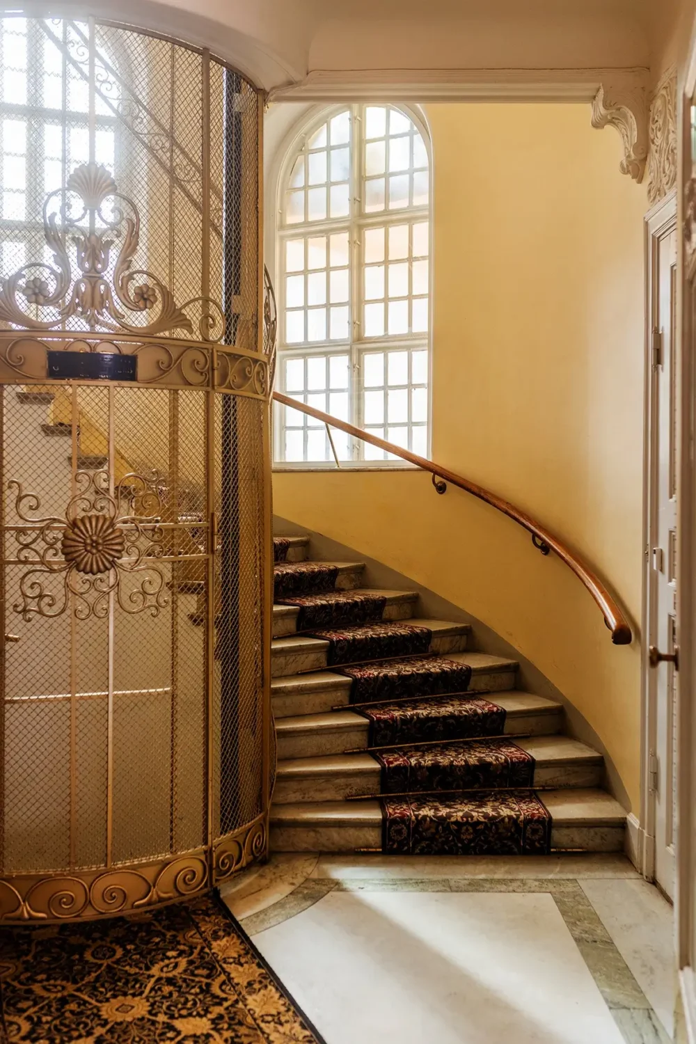 A Farrow & Ball Palette in an Art Nouveau Stockholm Apartment 20 central staircase stockholm apartment nordroom