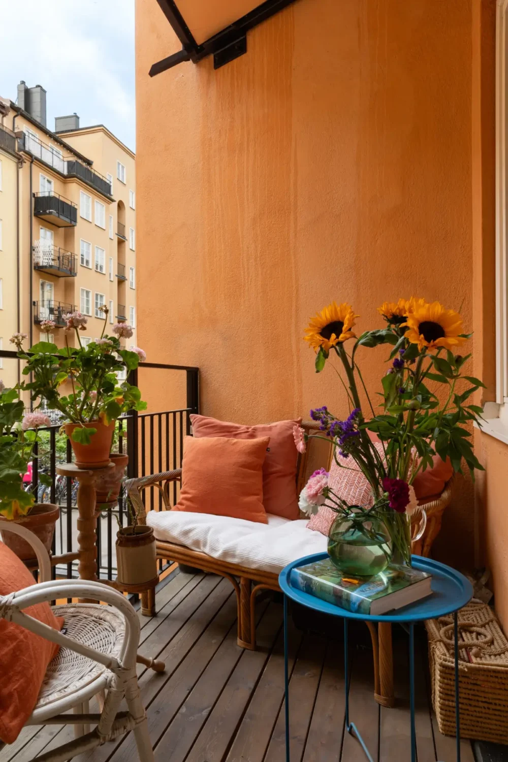 A Cozy 1920s Apartment Filled with Books, Art, and Music 14 cozy balcony