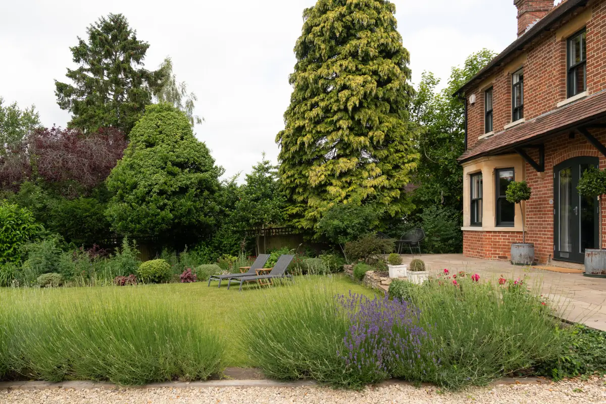 Contemporary Open-Plan Living Spaces in an English Victorian House 36 garden lawn victorian house Contemporary Open-Plan Living Spaces in an English Victorian House