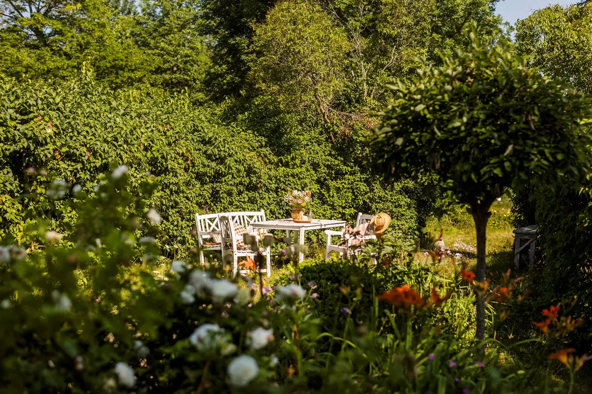 A Historic Lakeside Summer House in the Stockholm Archipelago 30 garden seating
