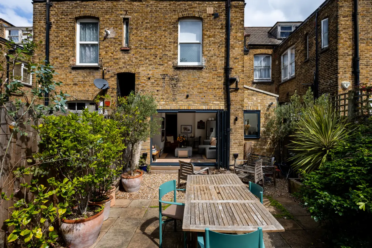 A Modern Extension and Period Details in a Ground Floor London Home 10 garden side extension