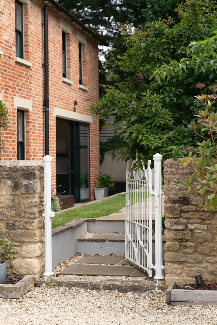 Contemporary Open-Plan Living Spaces in an English Victorian House 35 gate victorian house