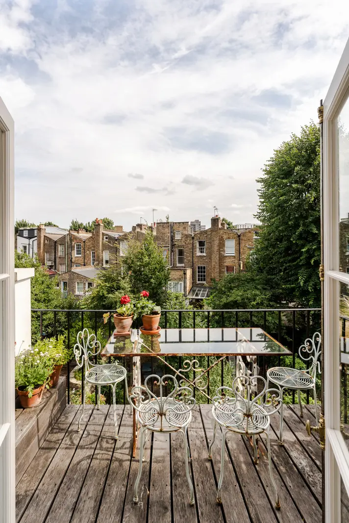 A Bright Late Victorian Townhouse in London 10 kitchen balcony