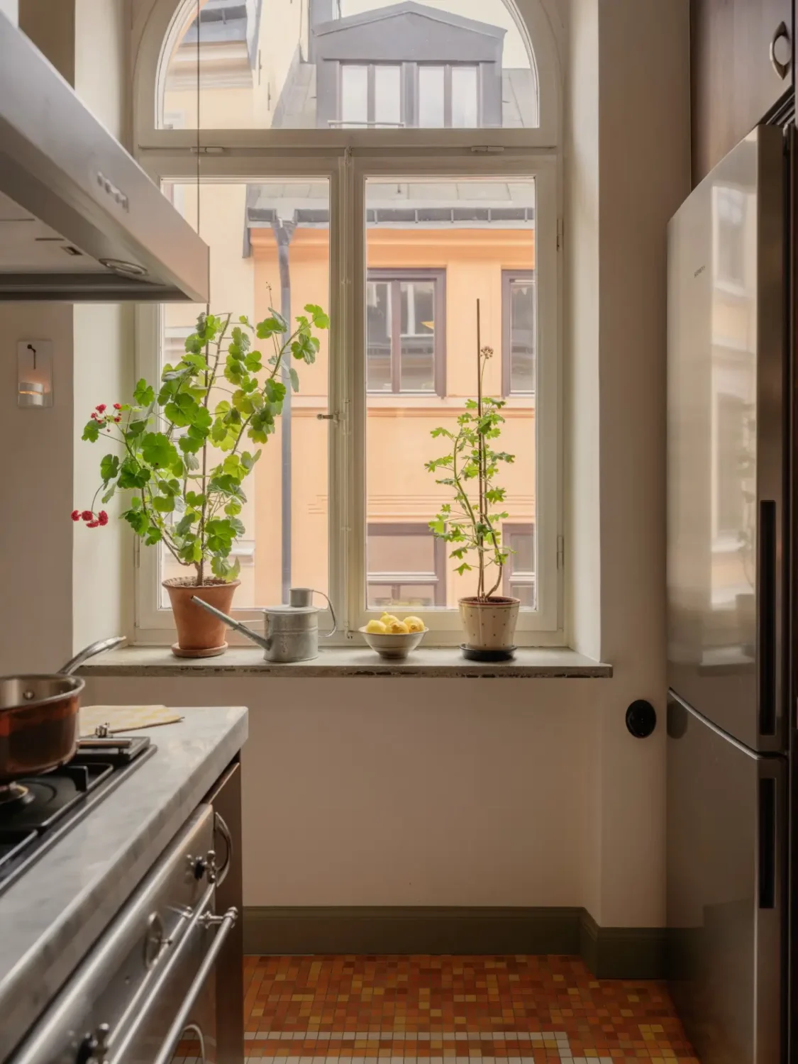 A Classic Late 19th Century Apartment with Magnificent Views of Stockholm 20 kitchen window