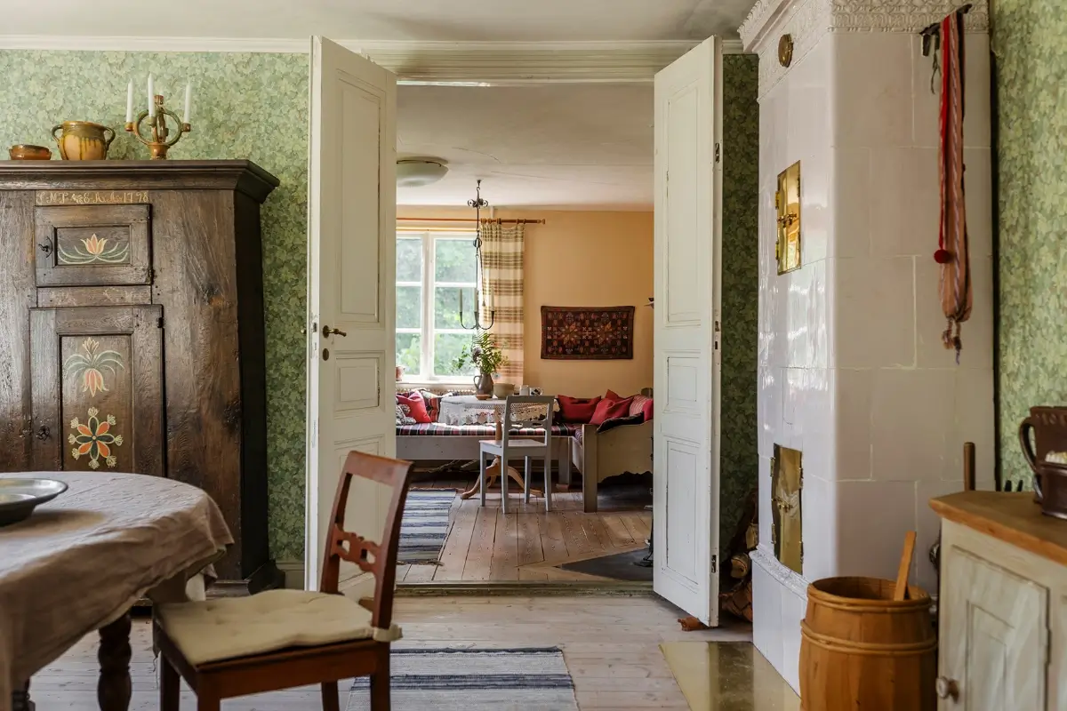 A Historic Lakeside Summer House in the Stockholm Archipelago 8 living spaces swedish country house