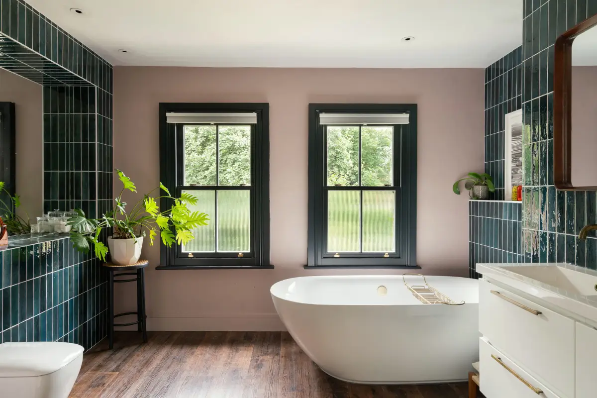 Contemporary Open-Plan Living Spaces in an English Victorian House 28 pink and blue bathroom freestanding bath