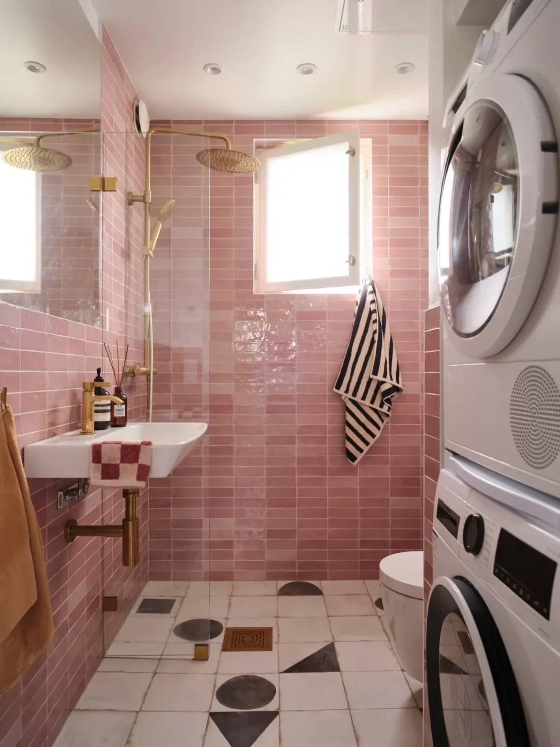 Best of 2025: Bathrooms 12 pink bathroom