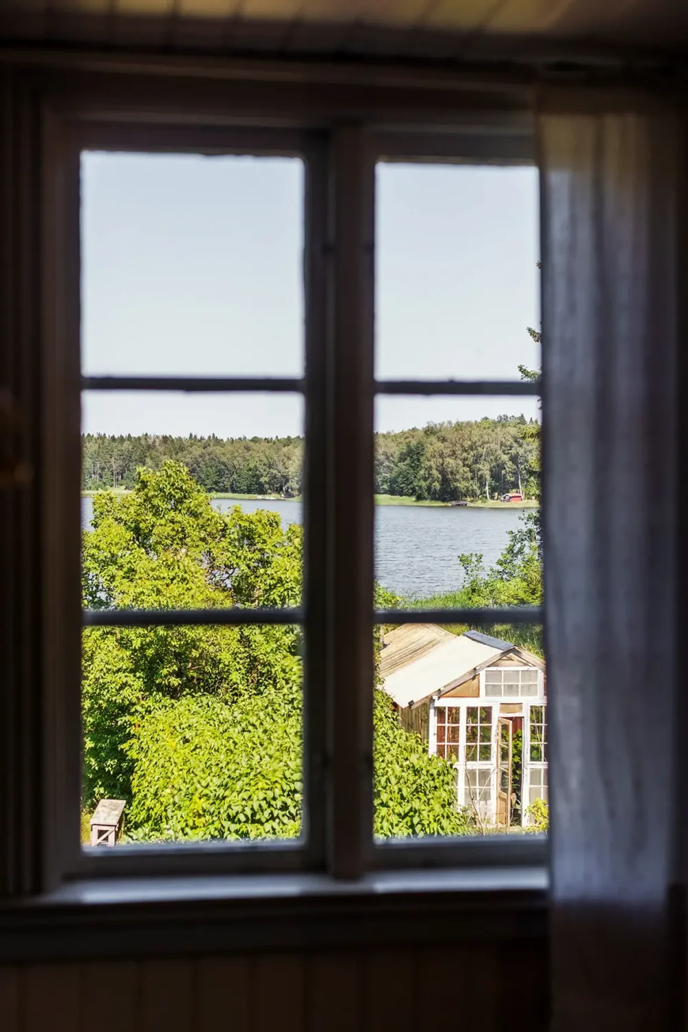 A Historic Lakeside Summer House in the Stockholm Archipelago 17 sea view