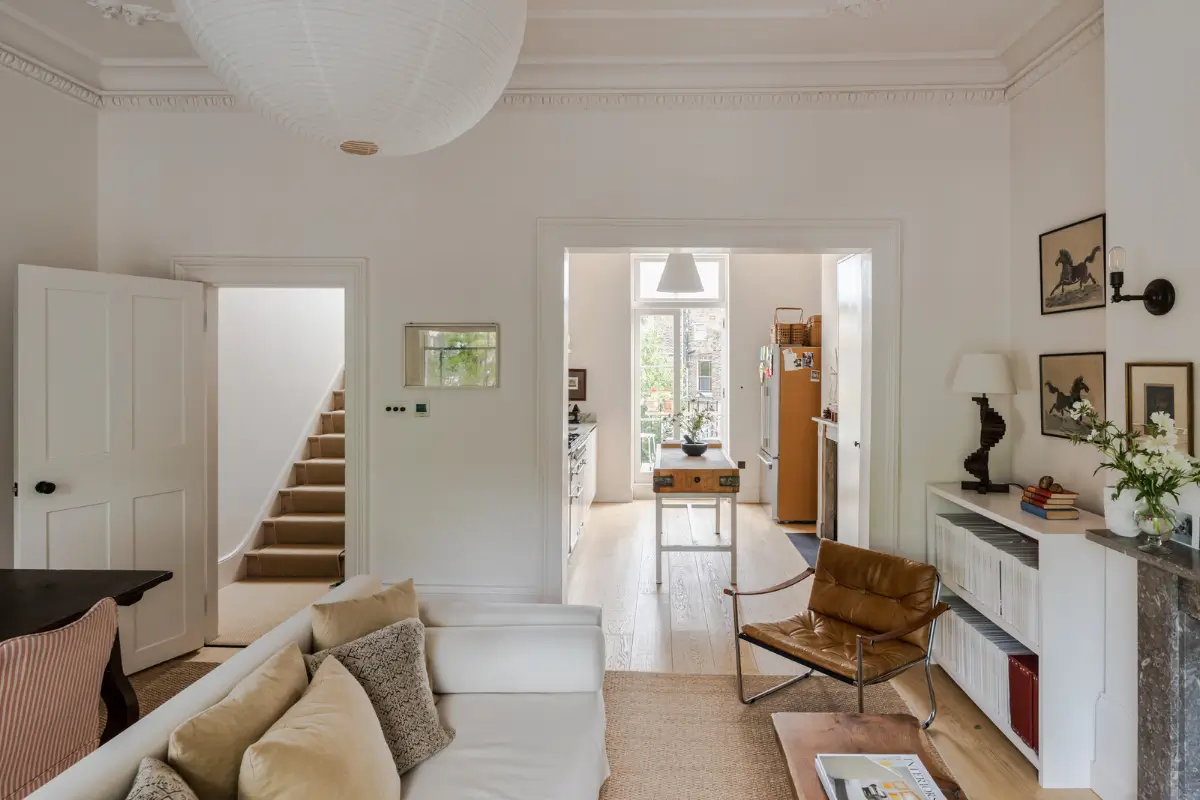 A Bright Late Victorian Townhouse in London 6 semi open-plan living space