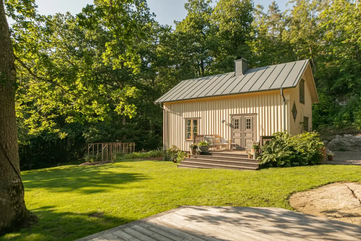Modern Comforts and Historic Architecture in an 18th Century Home 23 small swedish summer house large garden