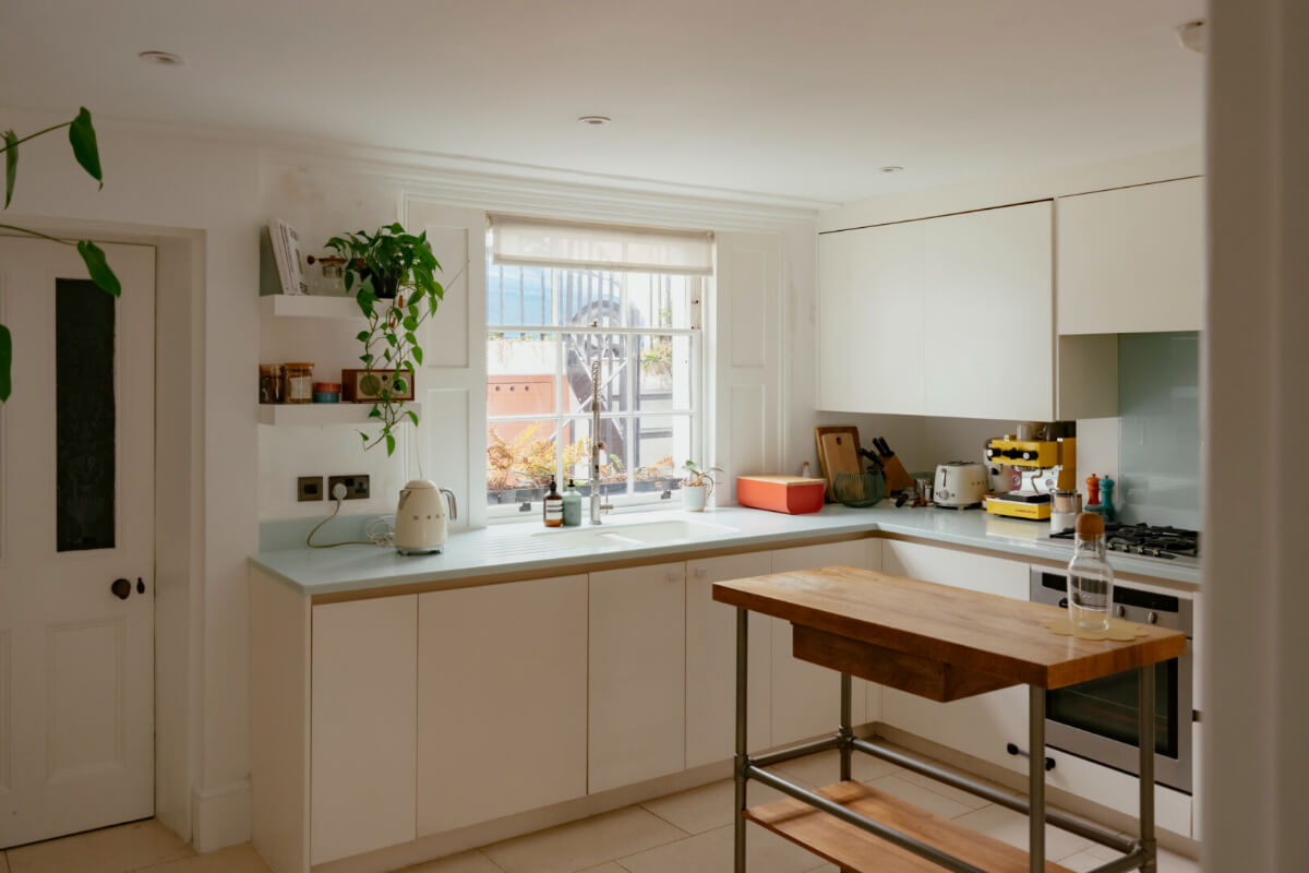 white kitchen