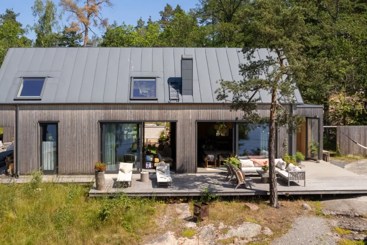 A Modern Wooden Cottage with Sea Views Close to Stockholm 40 wooden house terrace