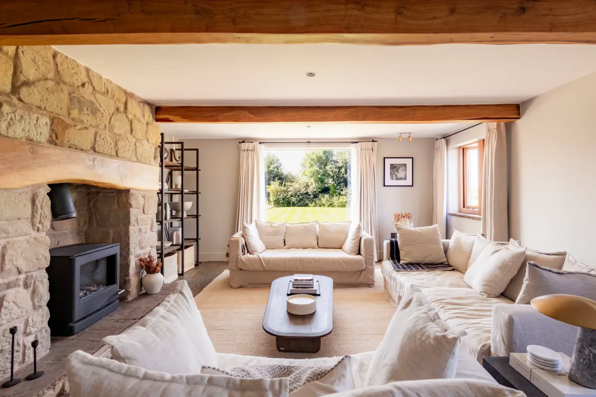 Modern Interiors in an Old Dry-Stone Barn in England 6 barnhouse england28