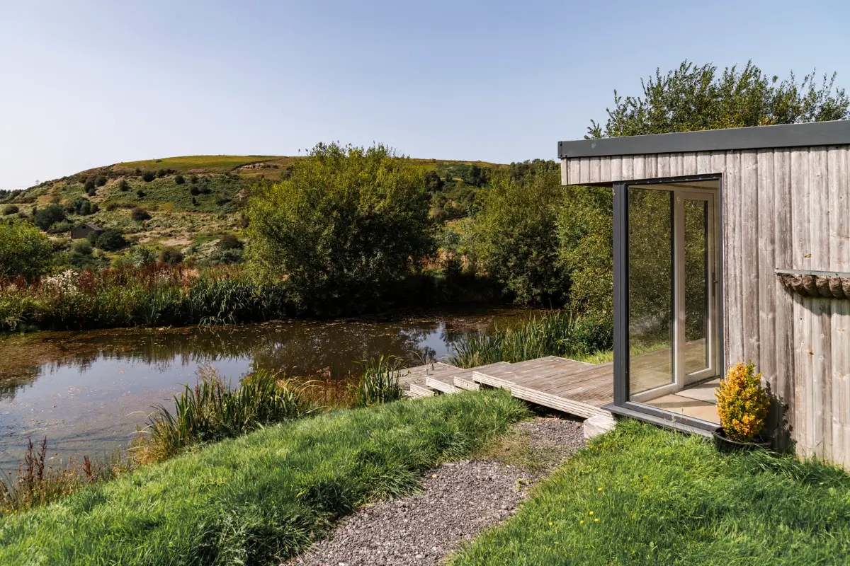 Modern Interiors in an Old Dry-Stone Barn in England 30 barnhouse garden