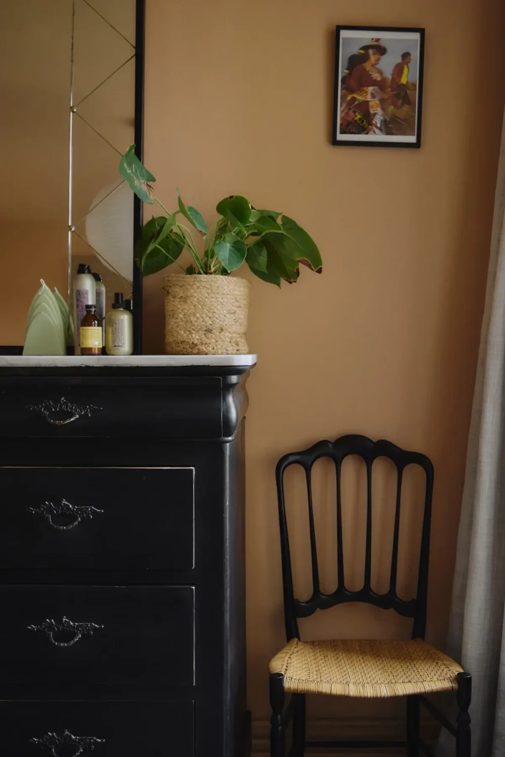 Modern Craftsmanship and Historic Charm in a London Home 20 bedroom detail